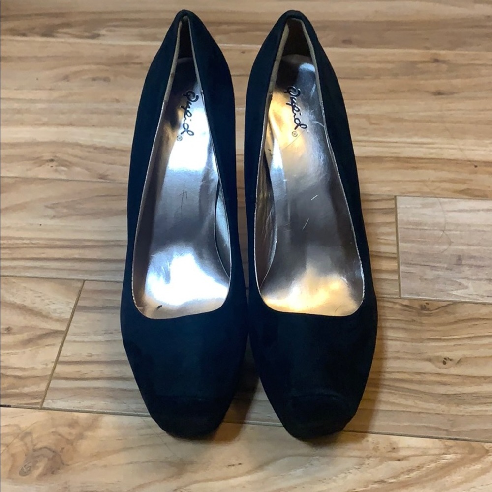 Platform Pumps - Picture 2 of 3